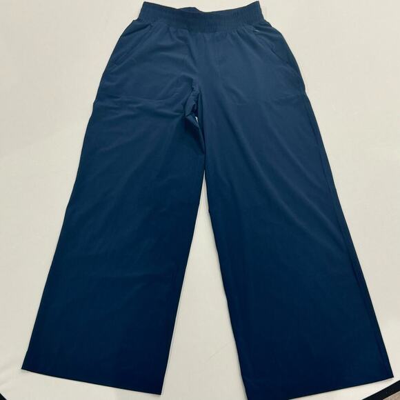 Lululemon Swift Wide-Leg Mia-Rise Pant *Full Length True Navy. Size 6 in EUC. - Picture 3 of 9